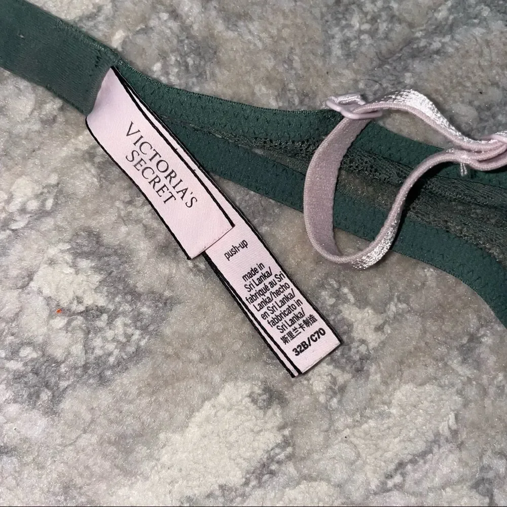 🚨 3 for $25 - VICTORIA’S Secret Push Up Bra